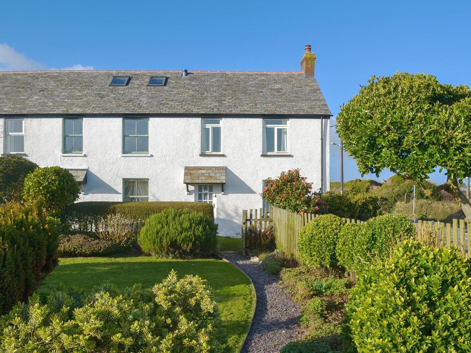 Tregatta Terrace Villa Tintagel Exterior photo